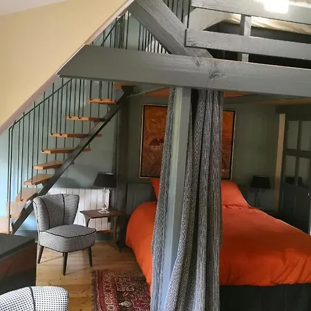 Familial Le Petit アパート Sully